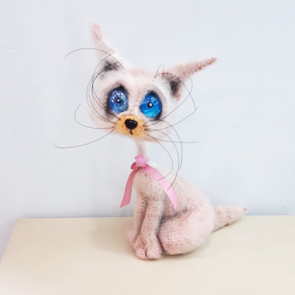 Кот Сиамский вязаный (Ольховская)